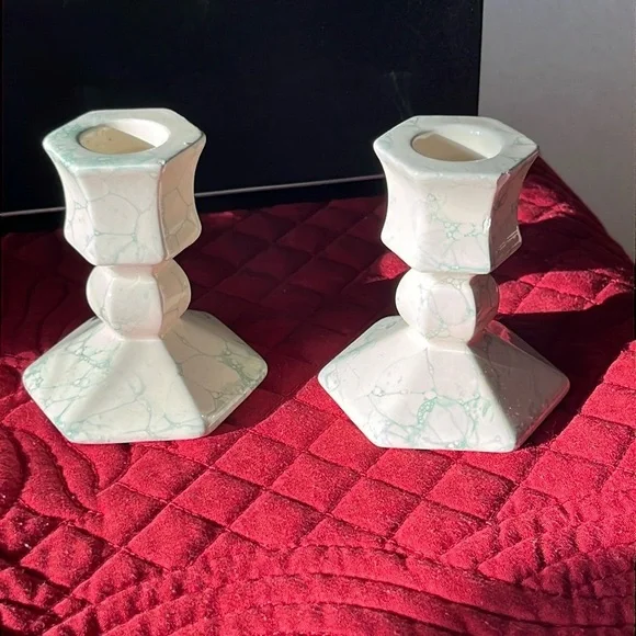 PartyLite Terrazzo P0591 cream and green marbled taper candlestick holder set - Picture 2 of 8